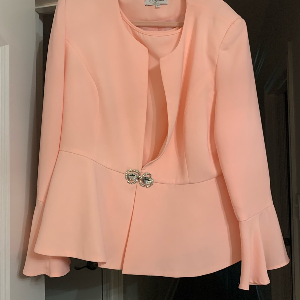 Beautiful pink 3 pc suit